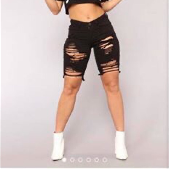 Like We Used To Be Denim Bermudas - Black - Picture 2 of 3